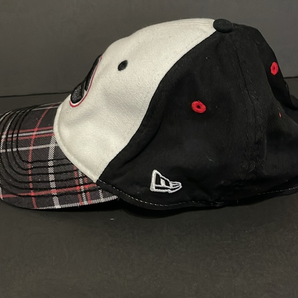 GEORGIA BULLDOGS PLAID NEW ERA NCAA FAN FOOTBALL HAT - Picture 3 of 8